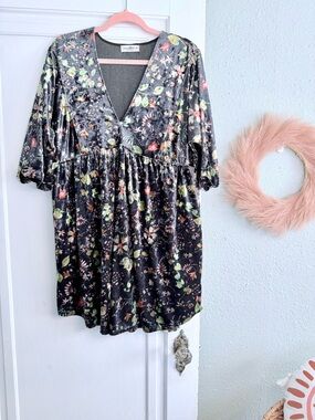 NATURAL LIFE Black Floral  Velvet Dress